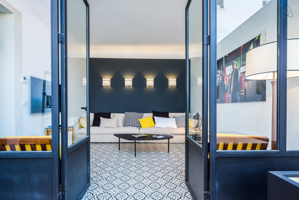 Blauwe muurverf Inchyra Blue Farrow & Ball