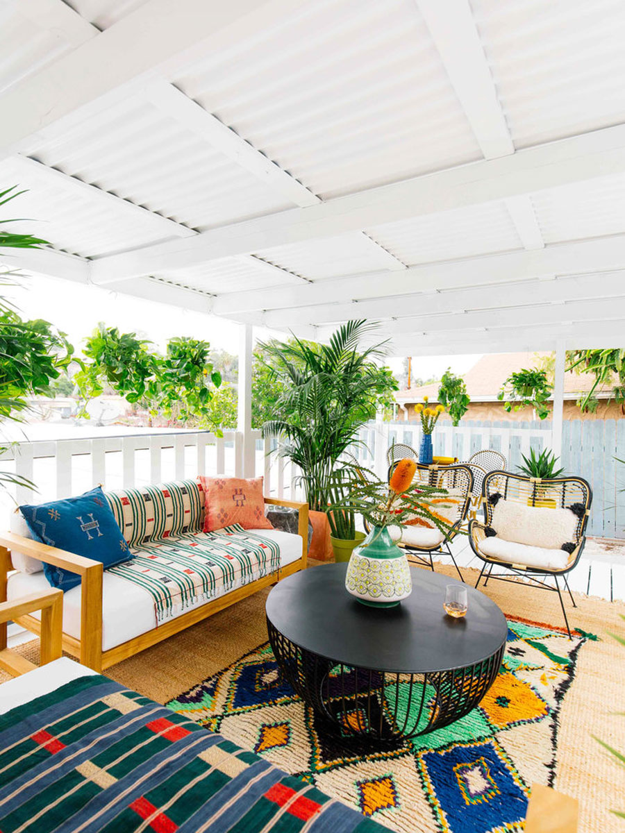 Het inspirerende bohemian terras in de tuin van Dabito Het inspirerende bohemian terras in de tuin van Dabito