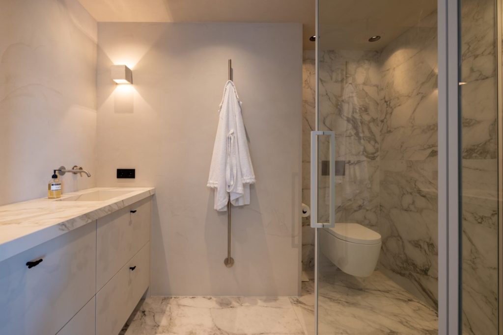 hotel chique badkamer verlichting