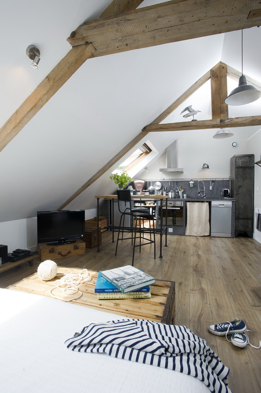 Klein sfeervol zolderappartement van 32m2 Klein sfeervol zolderappartement van 32m2