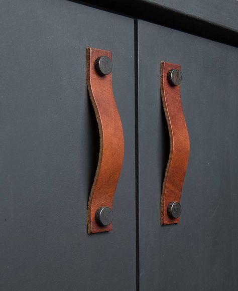 Pimp je kast met mooie leren deurgrepen! Pimp je kast met mooie leren deurgrepen!