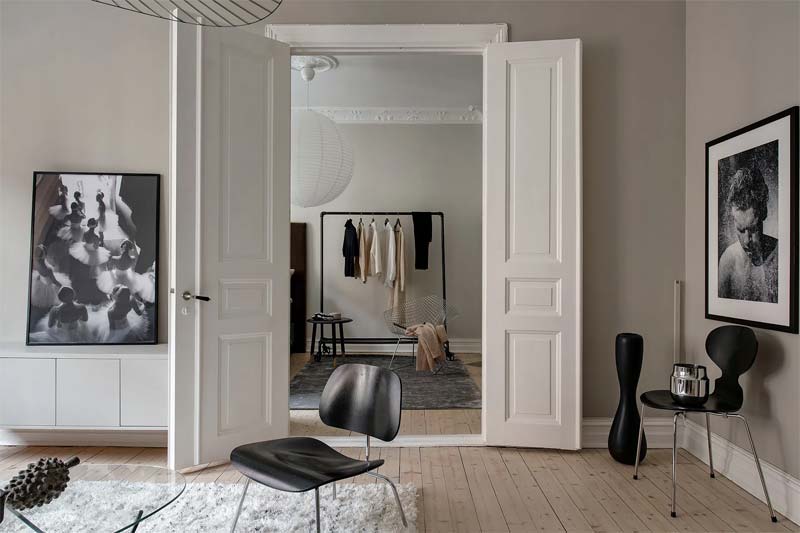 mooie woonkamer taupe muren