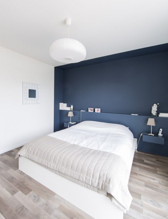 Muurtje achter het bed Muurtje achter het bed