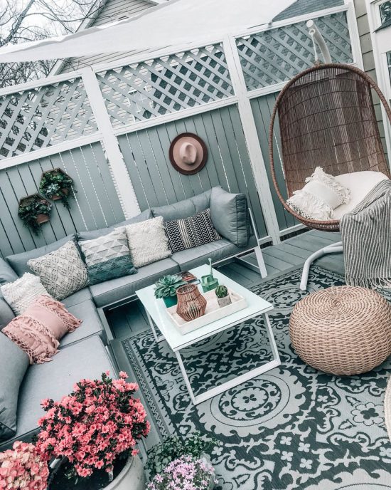 tuin-bodembedekking-terras-met-vloerkleed