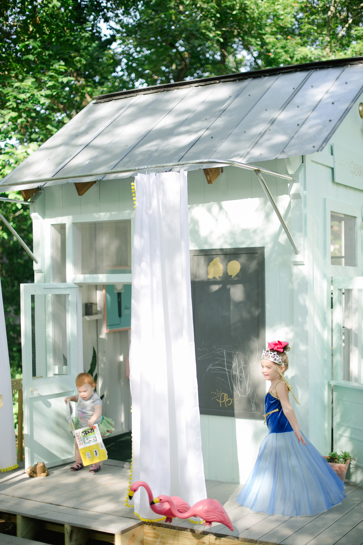Van goedkoop tuinhuisje naar ideaal speelhuis in de tuin! Van goedkoop tuinhuisje naar ideaal speelhuis in de tuin!