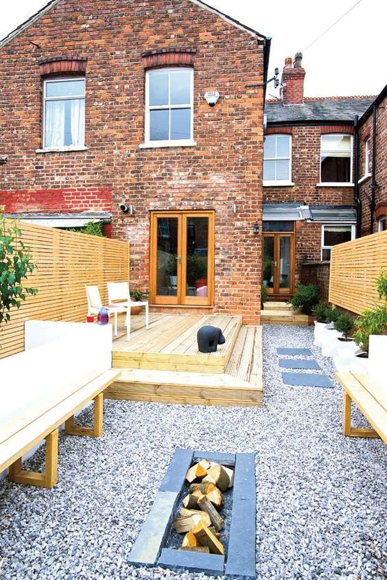 Verhoogd terras bouwen in de tuin Verhoogd terras bouwen in de tuin