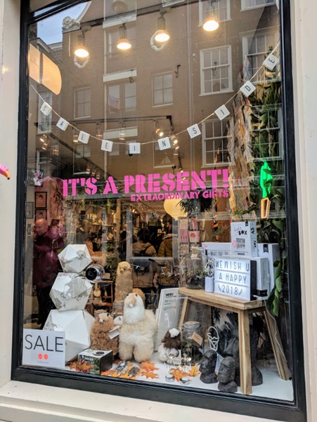 woonwinkels in amsterdam it's a present